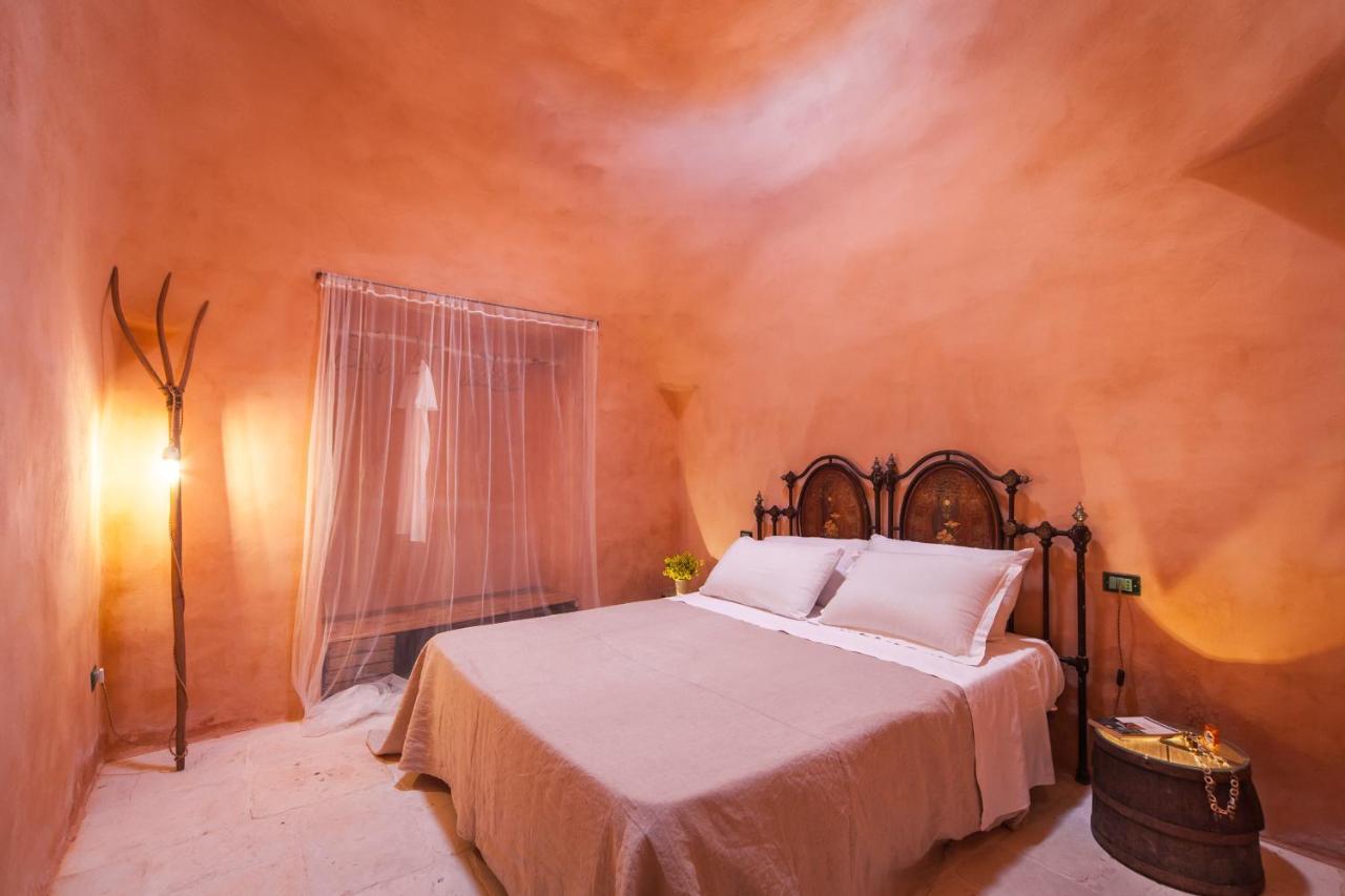 Hostal Trulli 18Cinquantanove Cisternino Exterior foto